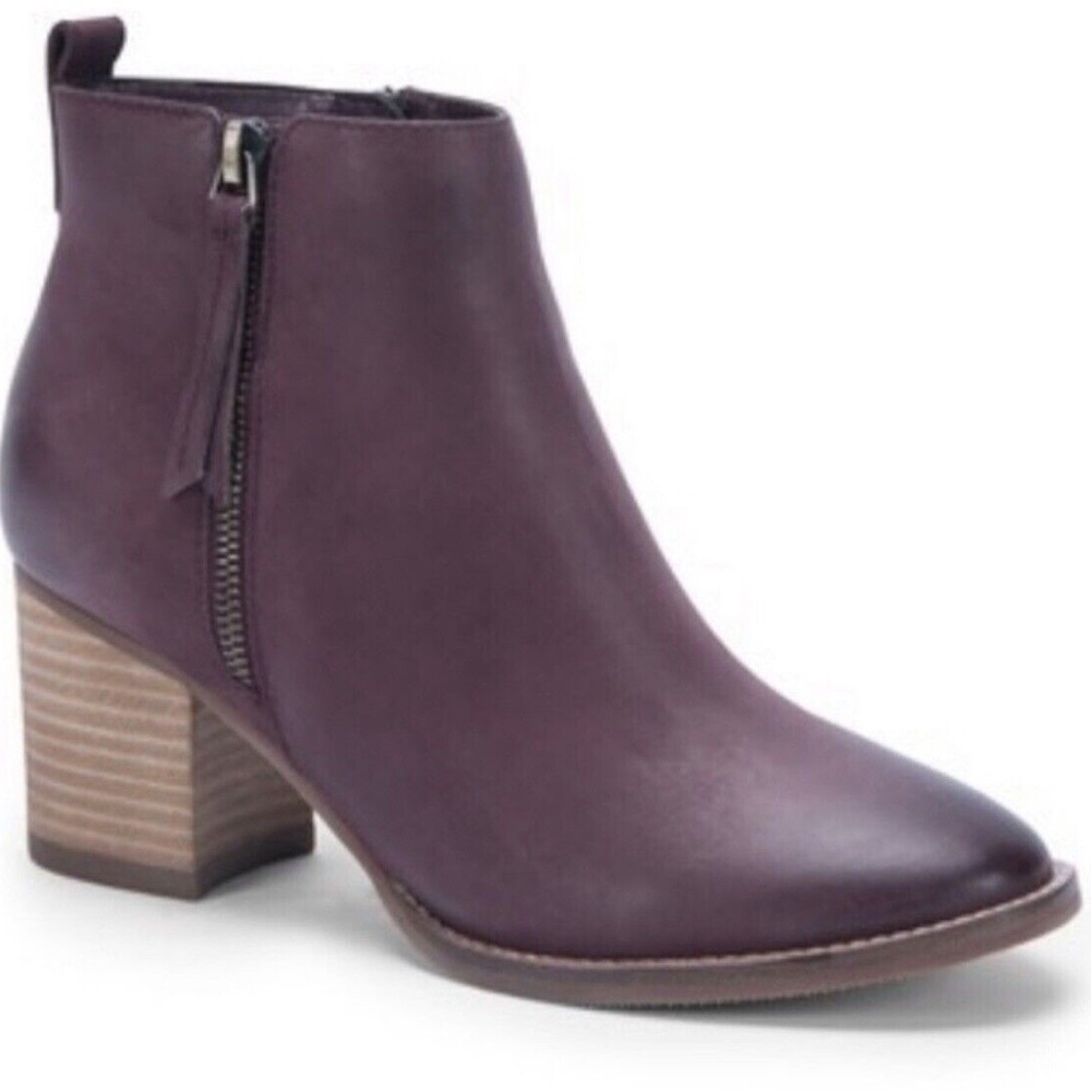 Blondo Nova Waterproof Bootie